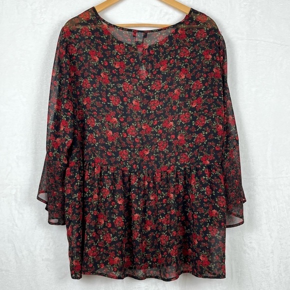 Torrid Black Floral Red Roses Sheer Tie Front Blouse Size 2 - Picture 4 of 12